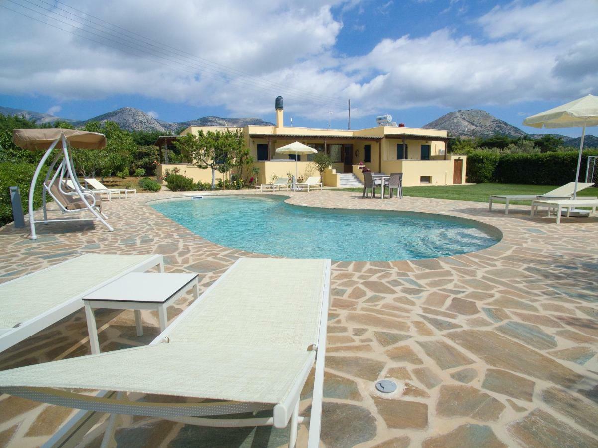 Naxos Cottage Kato Sangrion ภายนอก รูปภาพ
